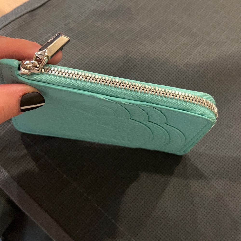 🩵 Authentic Tiffany & Co Wallet 🩵 - Picture 7 of 9